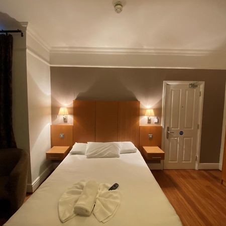 Buckingham Hotel High Wycombe Dış mekan fotoğraf