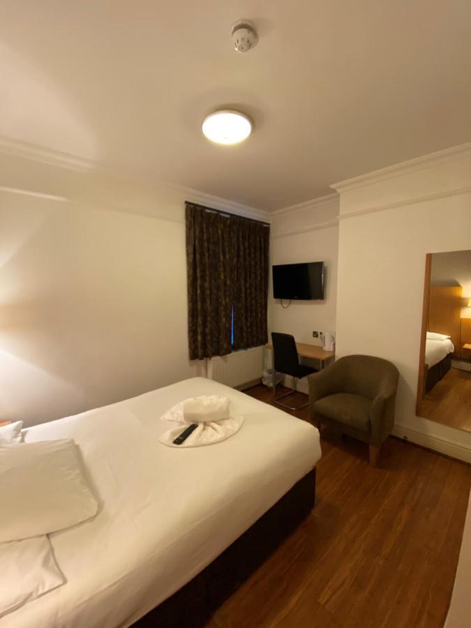Buckingham Hotel High Wycombe Dış mekan fotoğraf
