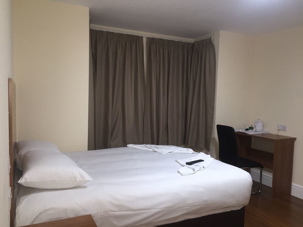 Buckingham Hotel High Wycombe Dış mekan fotoğraf