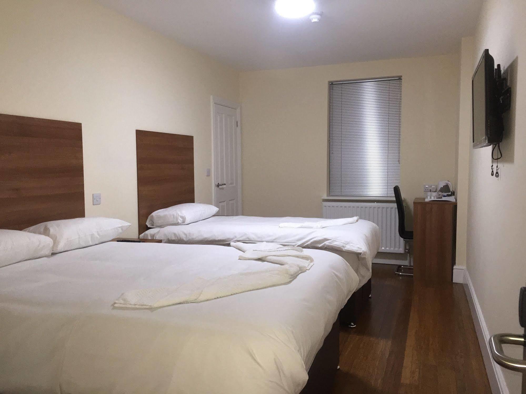 Buckingham Hotel High Wycombe Dış mekan fotoğraf